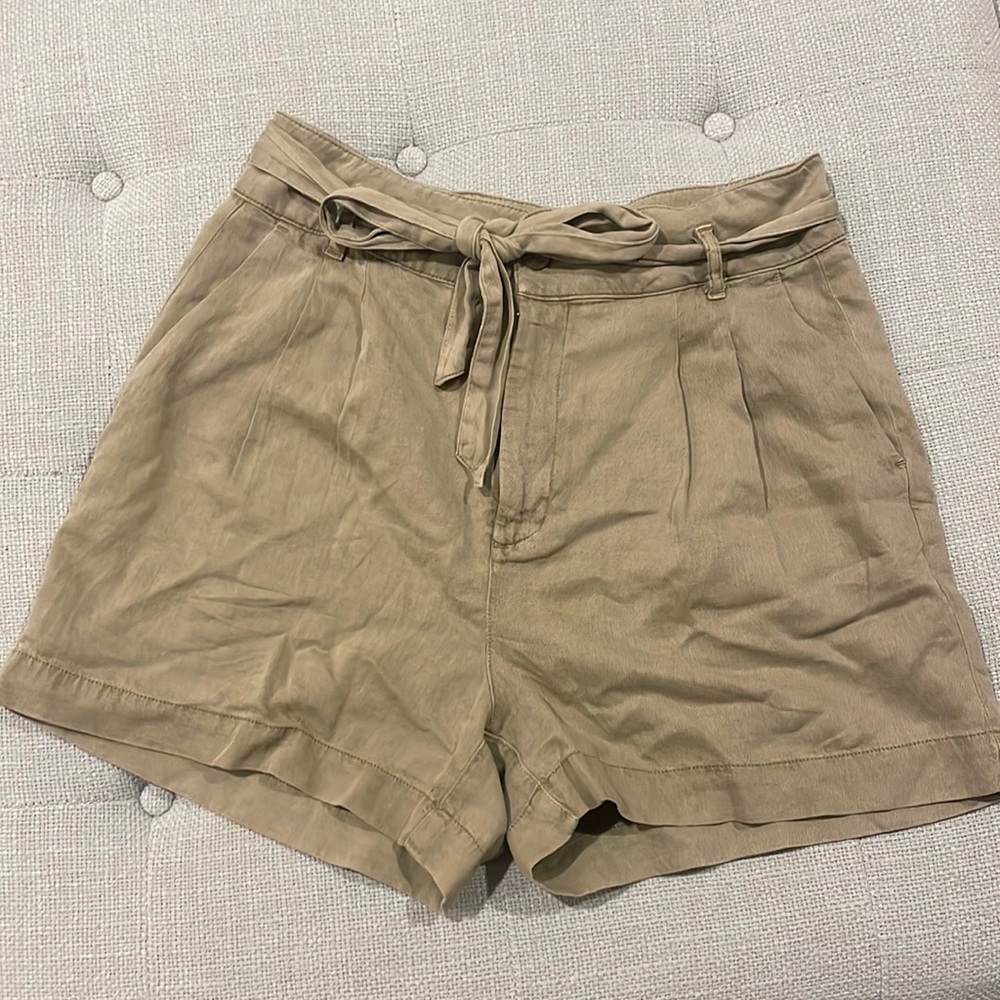 Faherty women’s shorts Medium